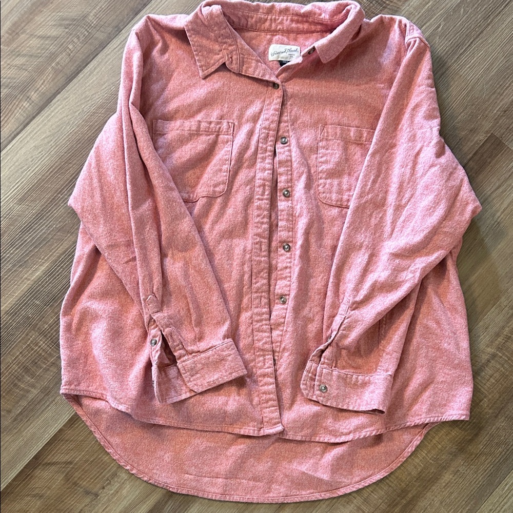 Universal Thread Coral Men’s Button Up Top